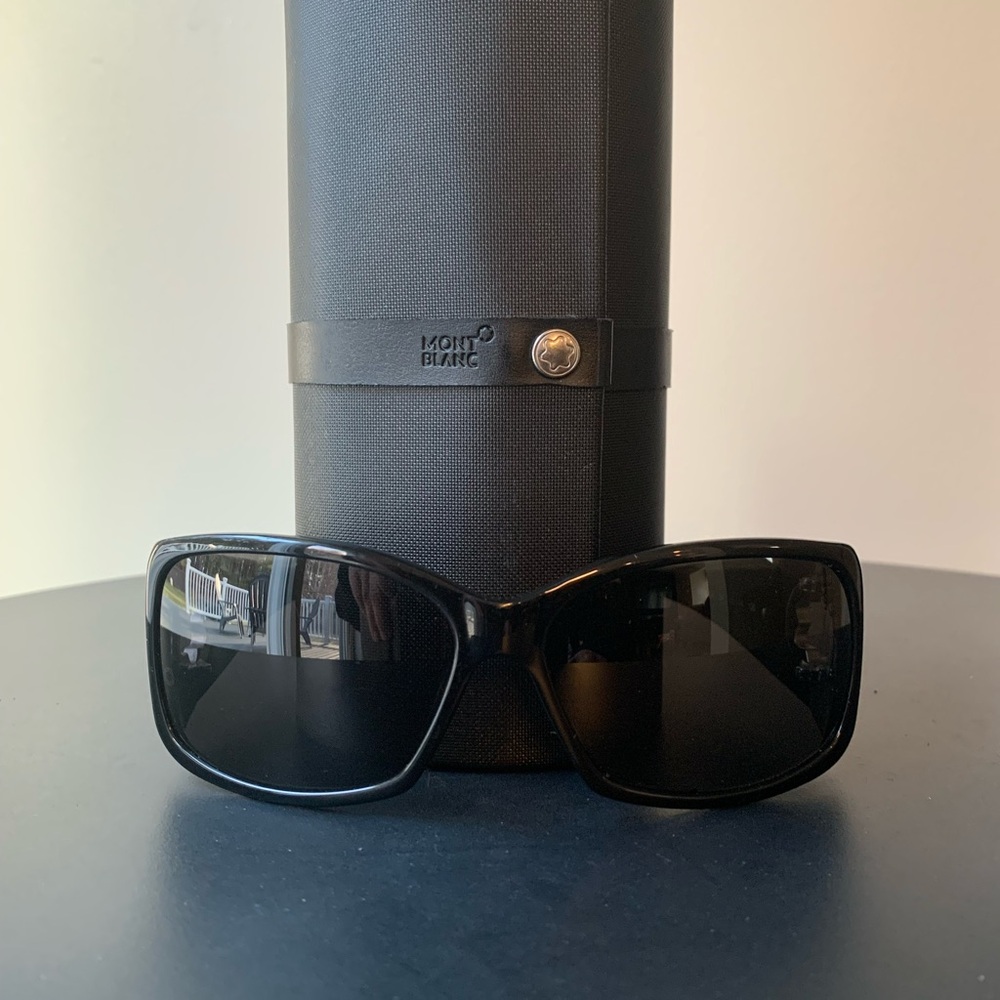 Montblanc Black Women's Oversized Sunglasses
